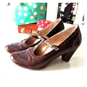 Modcloth brown leather heels